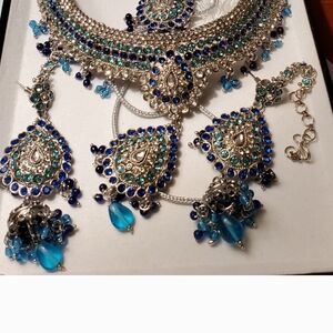 Elegant Silver and Blue Jewelry Set